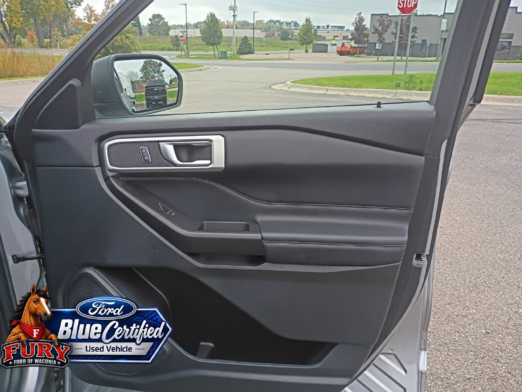 Certified 2020 Ford Explorer XLT w/ Equipment Group 202A AWD/4WD image 16
