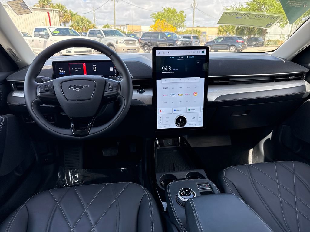 Certified 2023 Ford Mustang Mach-E Select w/ Comfort Package Lite image 9