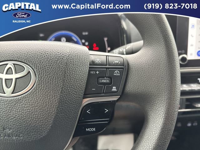 Used 2025 Toyota Camry LE image 22