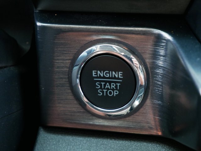 Certified 2025 Ford F250 Lariat AWD/4WD image 23