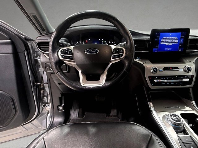 Certified 2021 Ford Explorer XLT w/ Equipment Group 202A AWD/4WD image 12