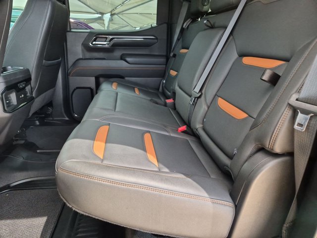 Used 2024 GMC Sierra 1500 AT4 w/ Technology Package AWD/4WD image 19