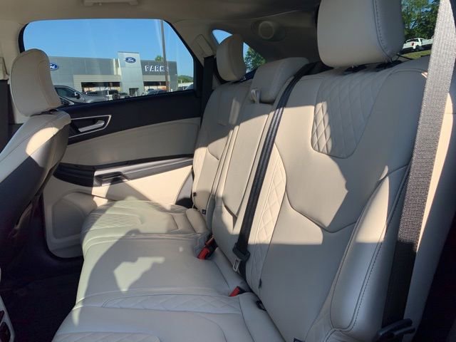 Certified 2023 Ford Edge Titanium AWD/4WD image 17