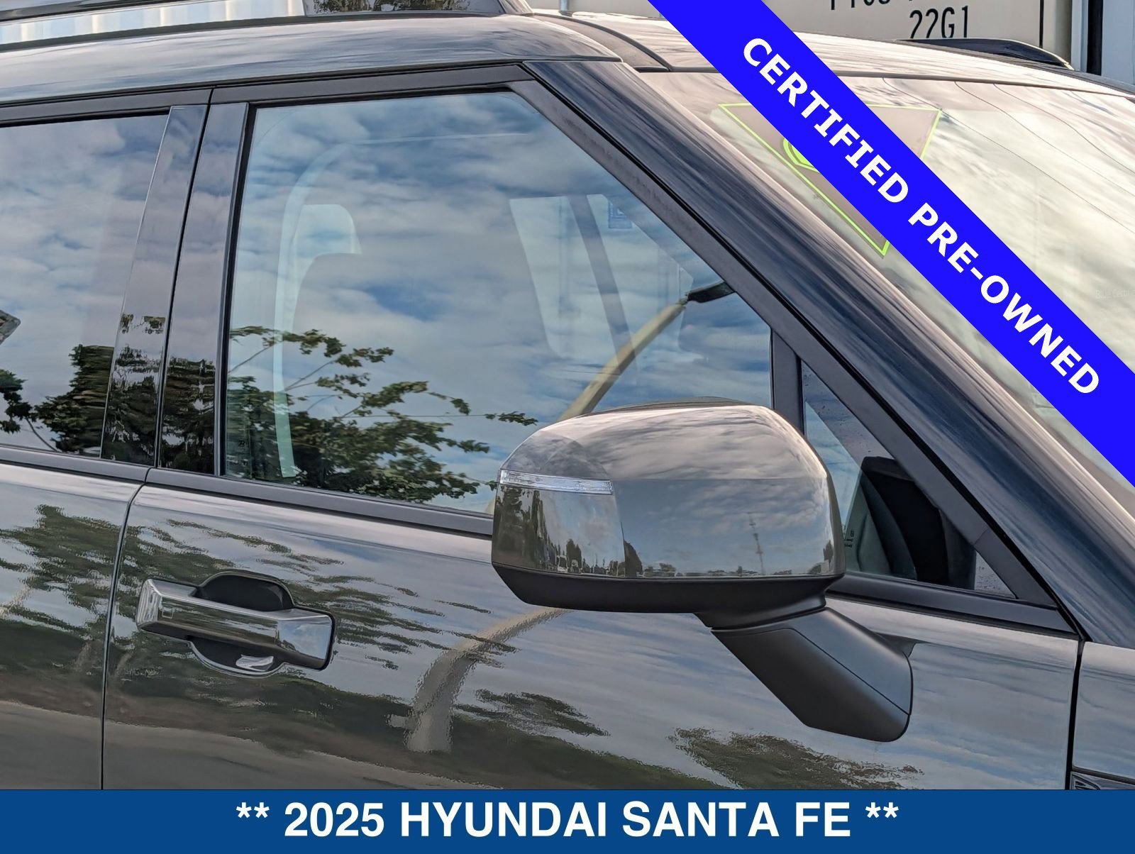 Used 2025 Hyundai Santa Fe SEL image 11