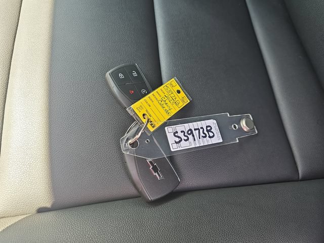 Used 2025 Chevrolet Colorado Trail Boss AWD/4WD image 31