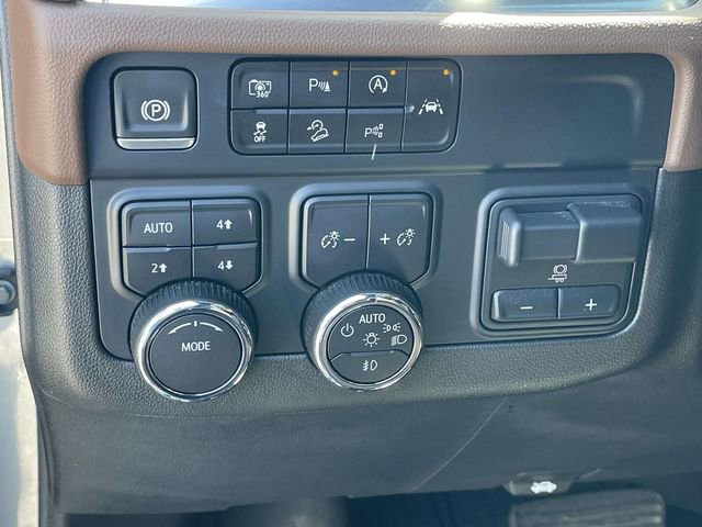 Used 2025 Chevrolet Tahoe High Country w/ Sun And Tow Package AWD/4WD image 15