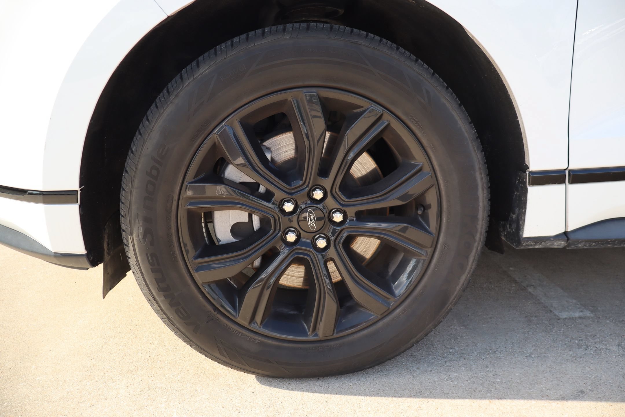 Certified 2022 Ford Edge SE w/ Black Appearance Package AWD/4WD image 10
