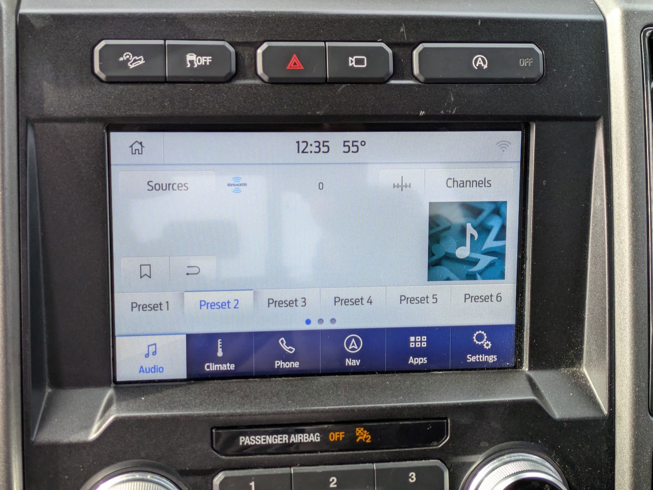 Certified 2018 Ford F150 Raptor w/ Equipment Group 802A Luxury image 23