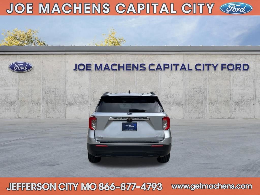 Certified 2023 Ford Explorer XLT image 4