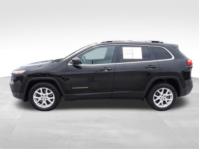 Used 2017 Jeep Cherokee Latitude FWD image 6