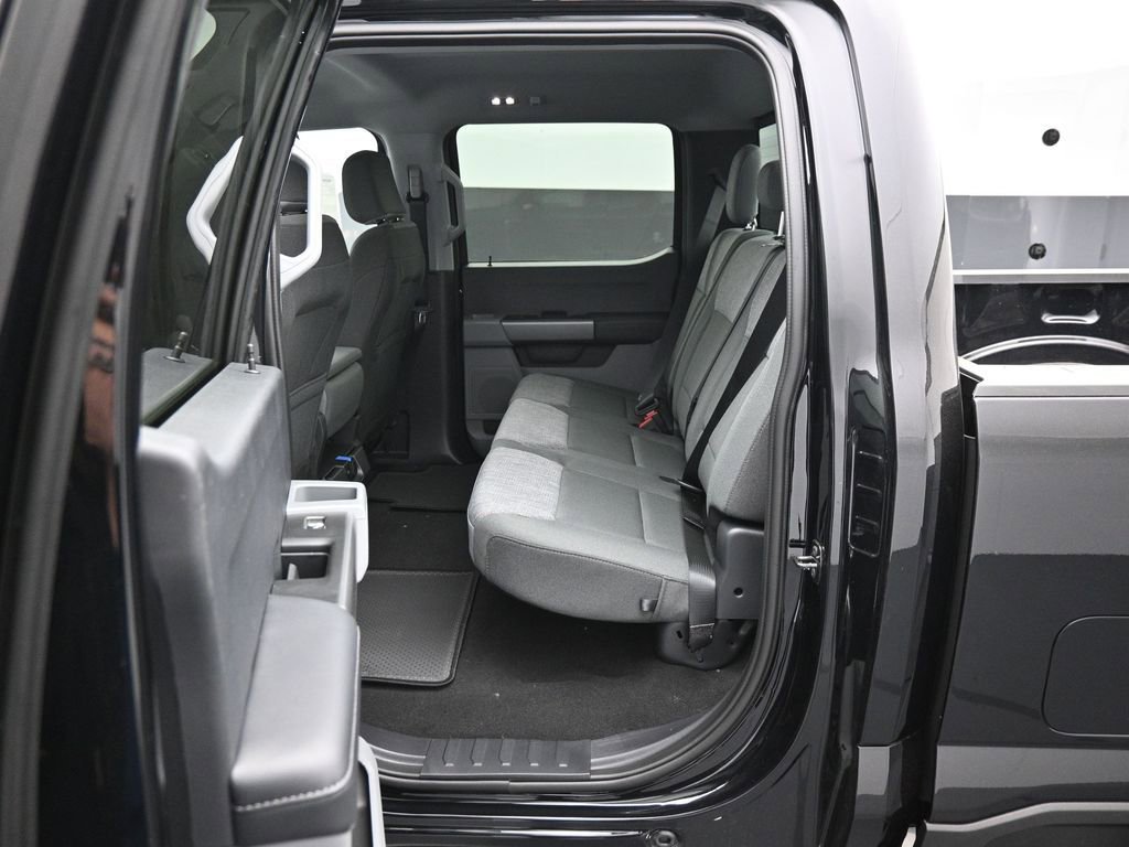 Certified 2024 Ford F250 XLT w/ FX4 Off-Road Package AWD/4WD image 18
