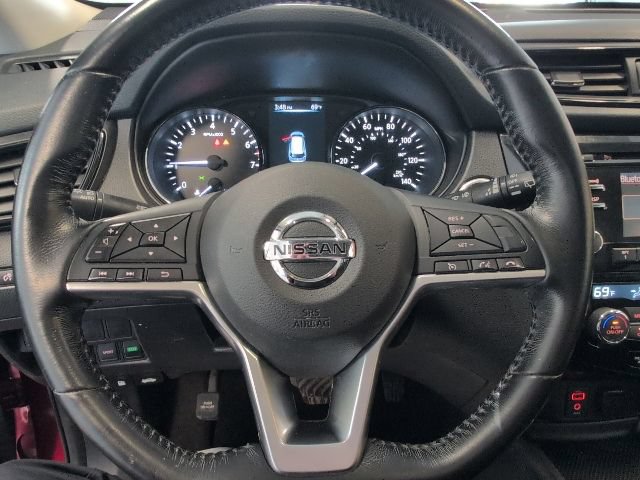 Used 2017 Nissan Rogue SV AWD/4WD image 19