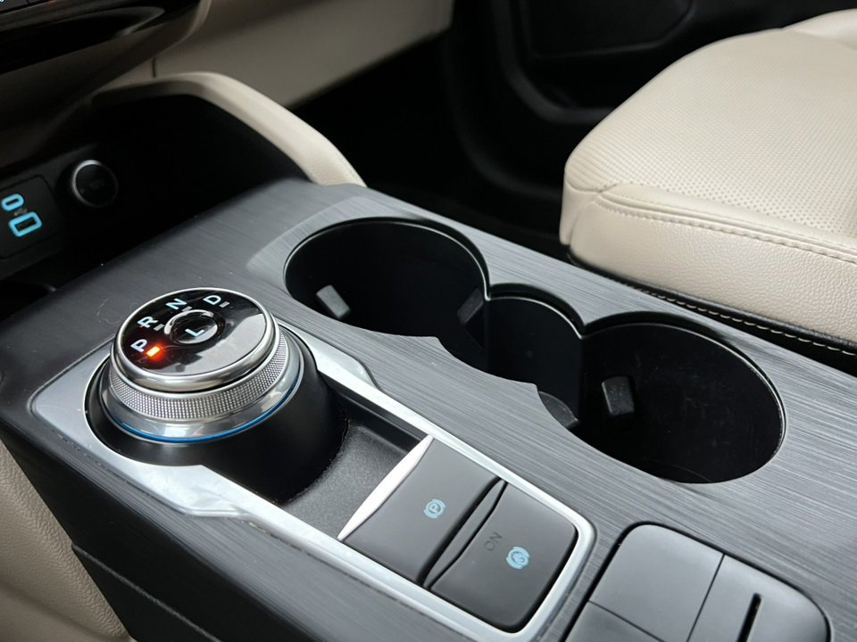 Certified 2021 Ford Escape SEL w/ Technology Package image 29