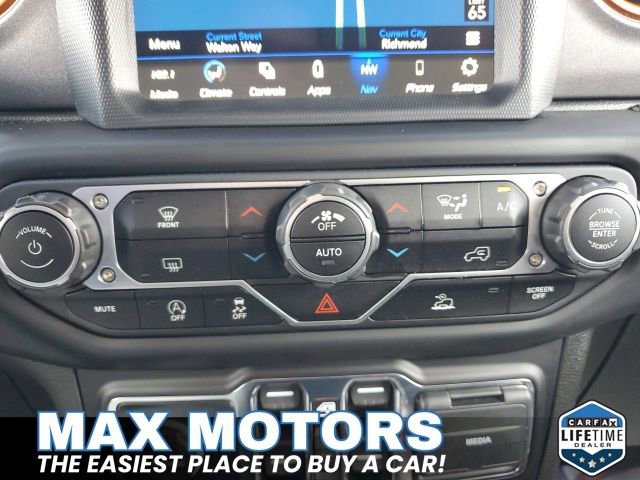 Used 2023 Jeep Gladiator Mojave w/ Trailer Tow Package image 23