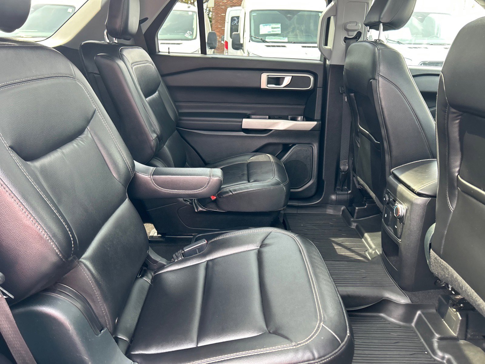 Certified 2021 Ford Explorer XLT w/ Equipment Group 202A image 23