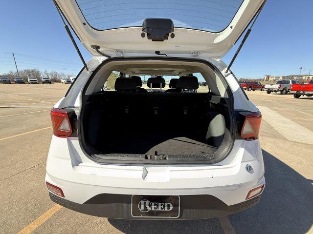Used 2025 Hyundai Venue SEL image 9