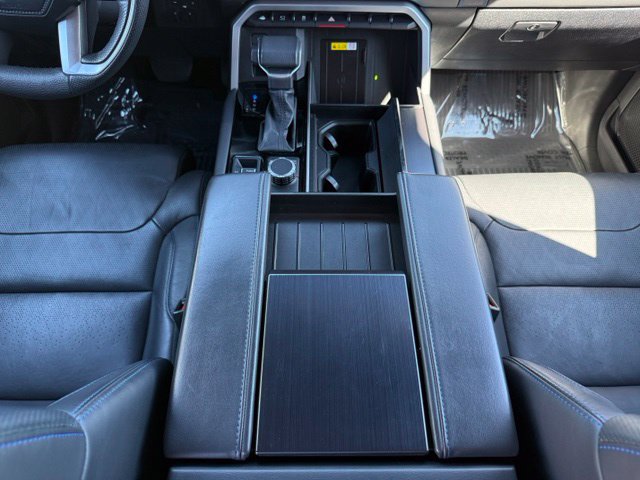 Used 2024 Toyota Sequoia Platinum AWD/4WD image 34
