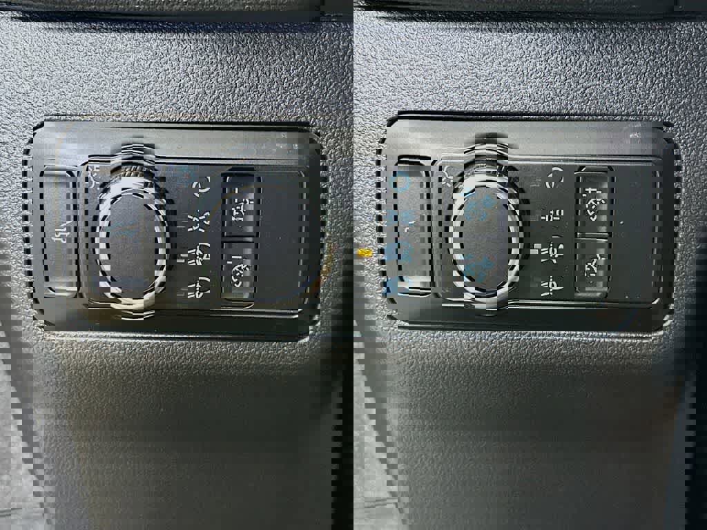 Certified 2023 Ford Escape ST-Line image 27