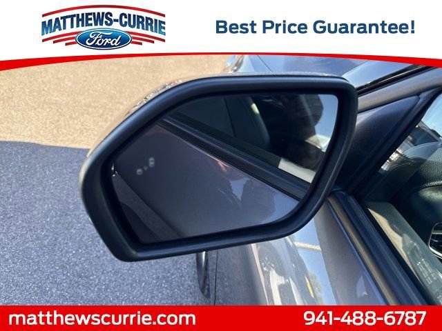 Certified 2022 Ford Explorer Limited w/ Hybrid Equipment Group 310A image 8