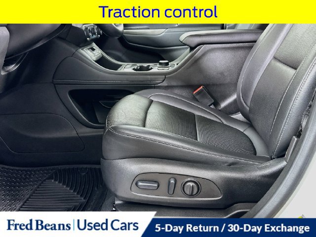 Used 2023 GMC Acadia SLT AWD/4WD image 25