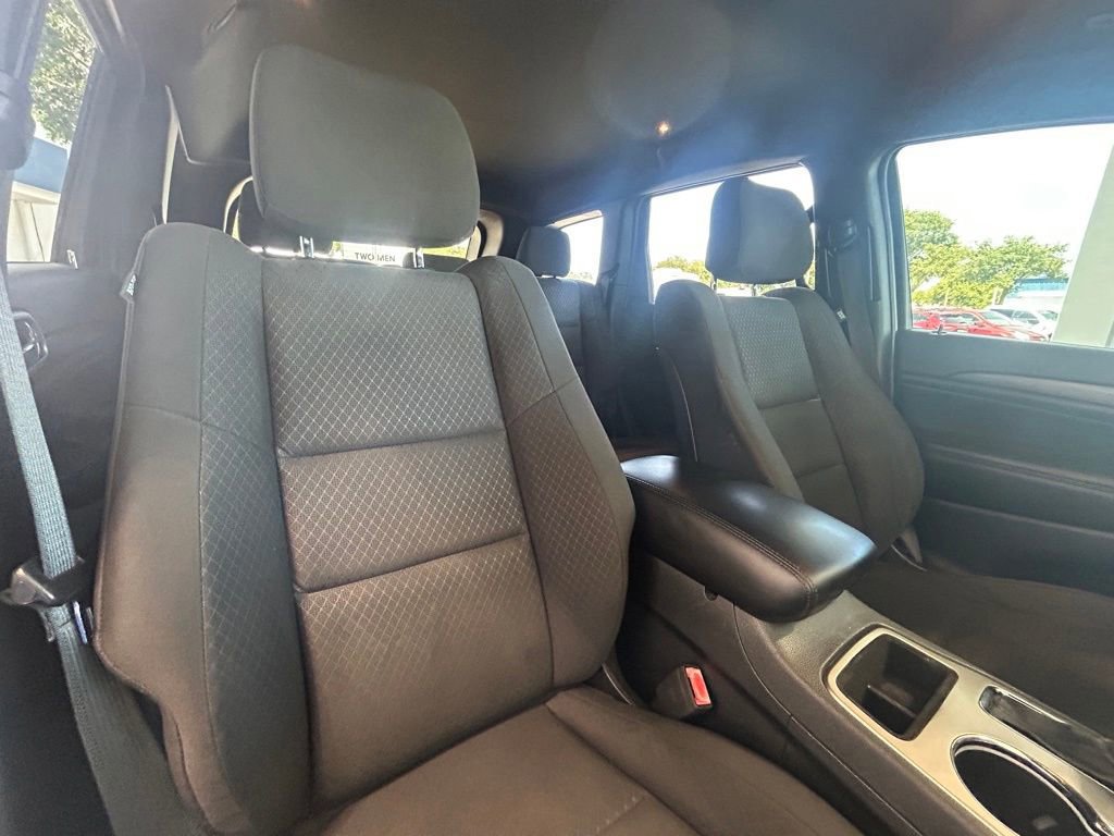 Used 2019 Jeep Grand Cherokee Laredo image 27