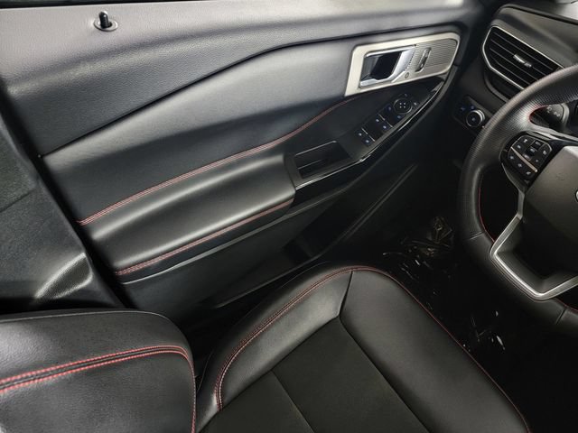 Certified 2022 Ford Explorer ST-Line AWD/4WD image 30