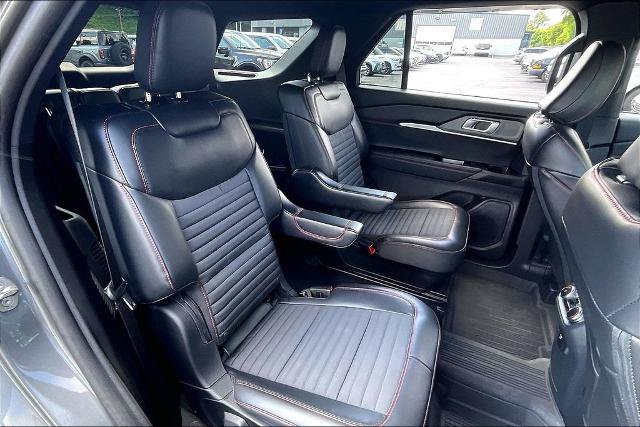 Certified 2025 Ford Explorer ST-Line w/ Premium Package RWD image 26