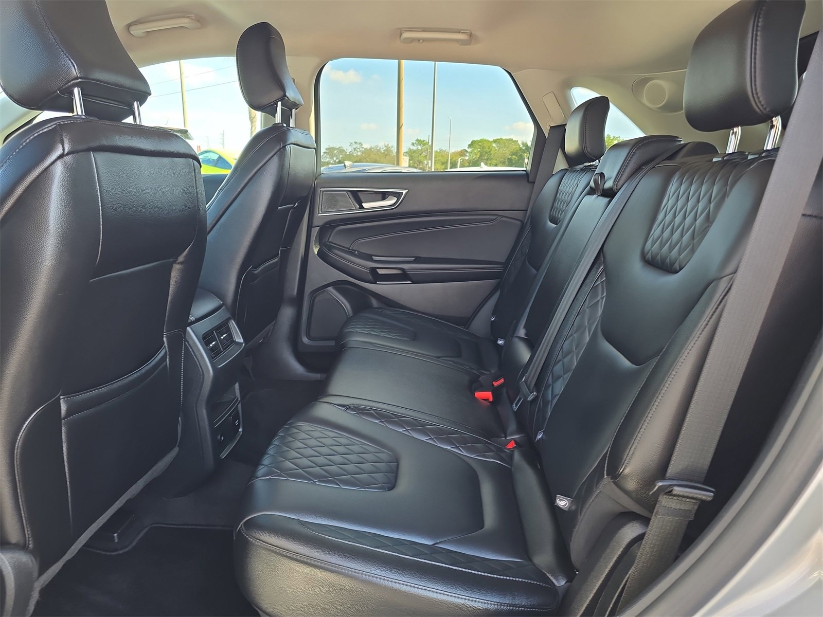 Certified 2024 Ford Edge Titanium image 12