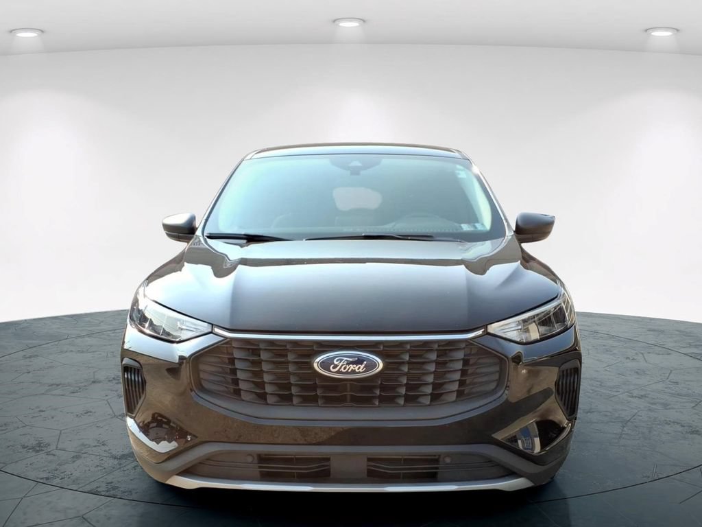 Certified 2023 Ford Escape Active AWD/4WD image 2