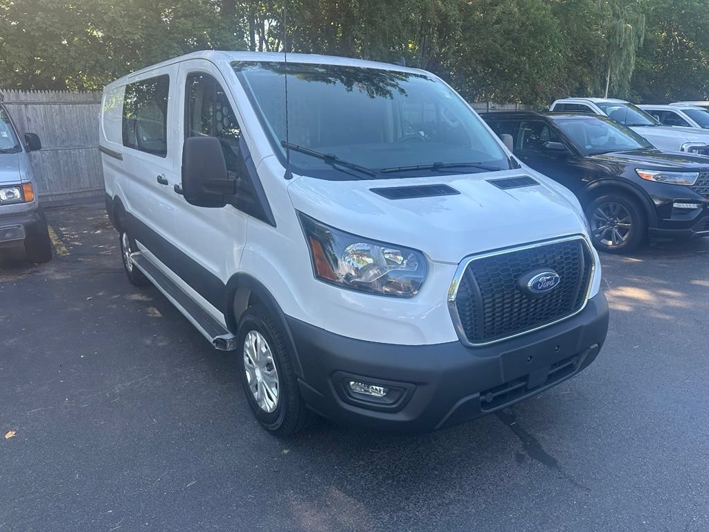 Certified 2025 Ford Transit 250 Low Roof w/ Exterior Upgrade Package RWD image 3
