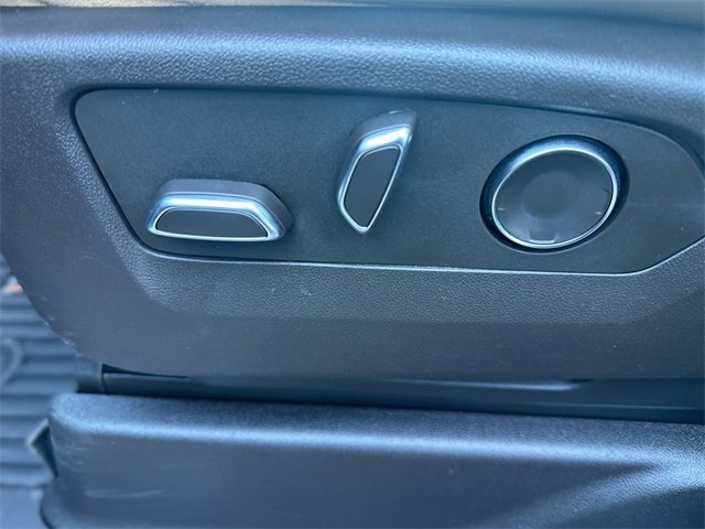 Used 2024 Cadillac Escalade ESV Sport w/ LPO, ONYX Package image 13