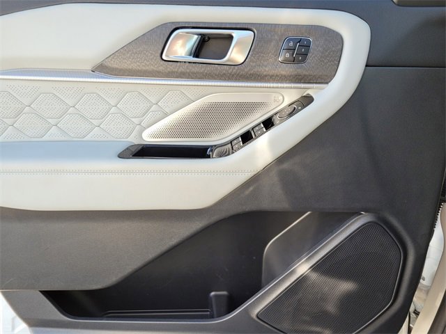 Certified 2025 Ford Explorer Platinum w/ LUX Leather Package image 28
