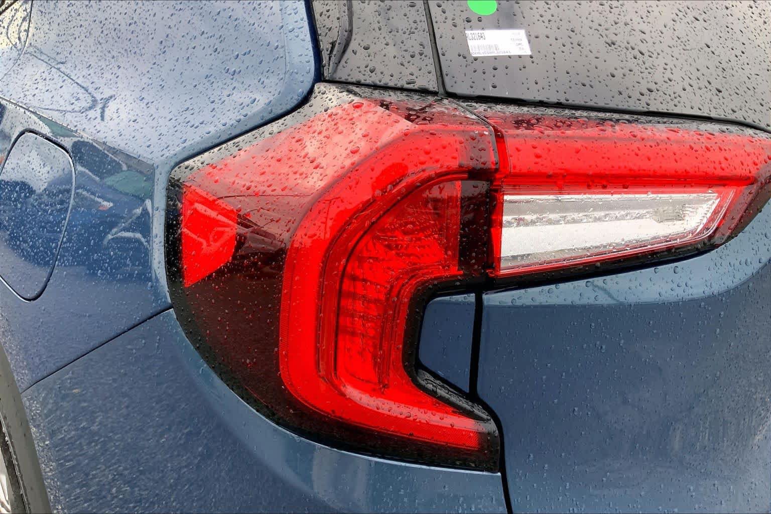 Used 2024 GMC Terrain SLT AWD/4WD image 26