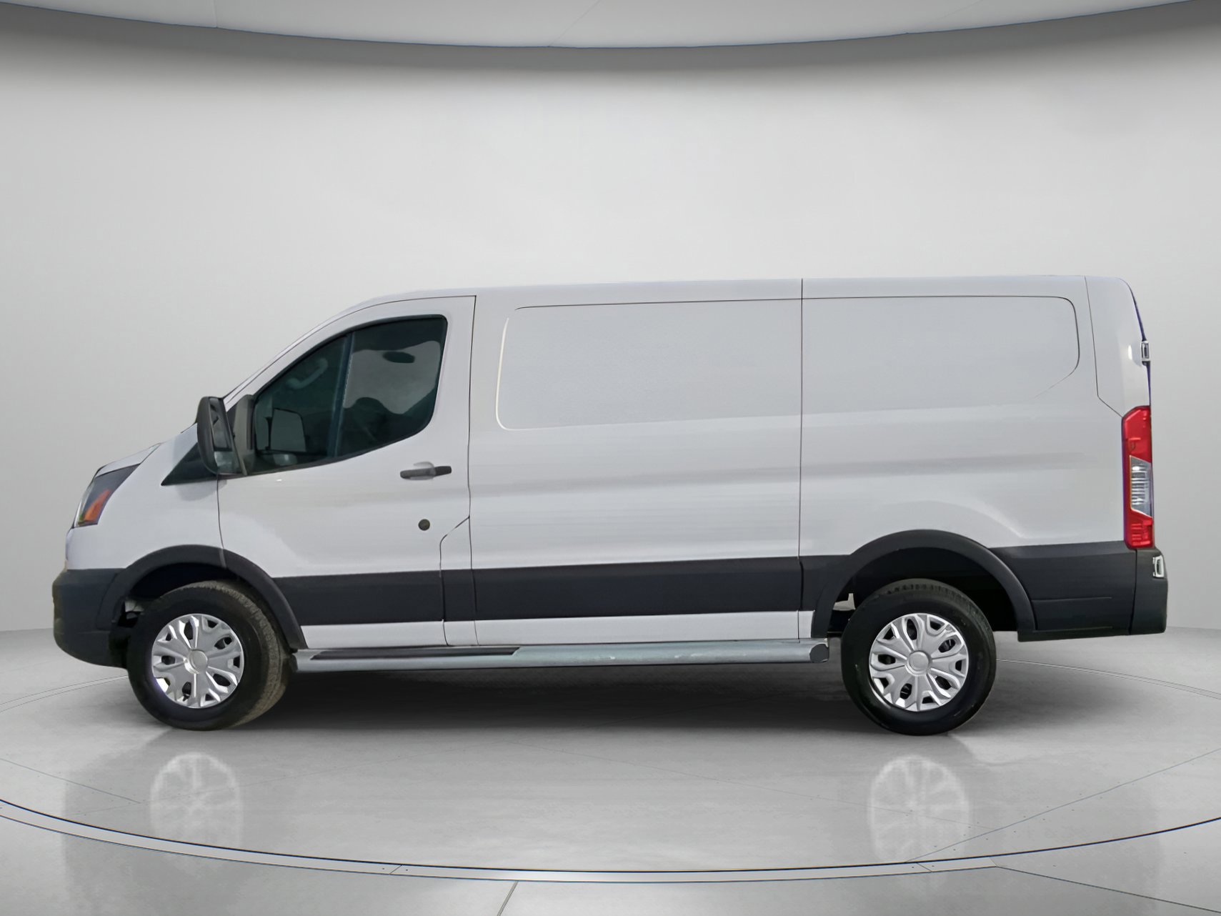 Certified 2024 Ford Transit 250 w/ Exterior Upgrade Package image 9