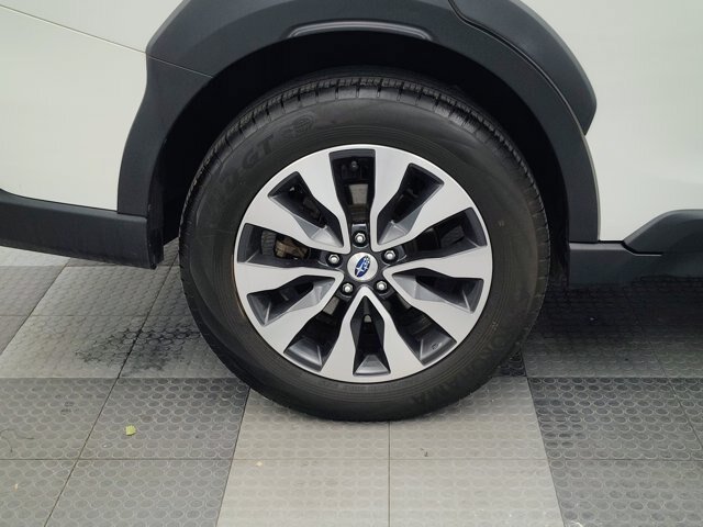 Used 2023 Subaru Outback Limited XT AWD/4WD image 13