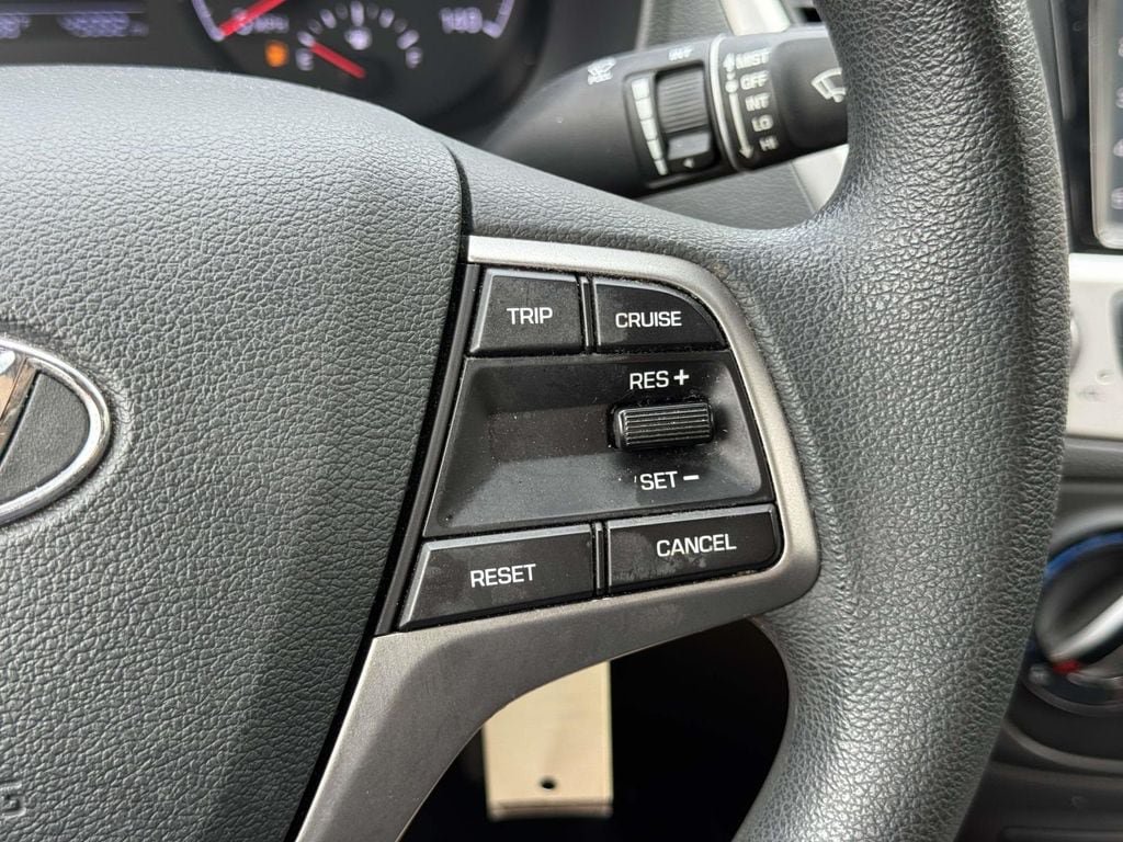 Used 2022 Hyundai Accent SEL FWD image 13