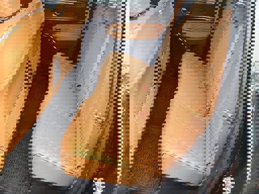 Used 2023 Jeep Grand Cherokee Summit w/ Luxury Tech Group V image 18