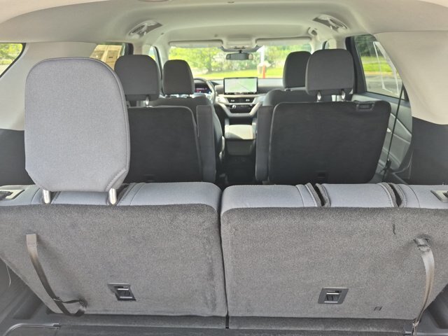 Certified 2025 Ford Explorer Active RWD image 32
