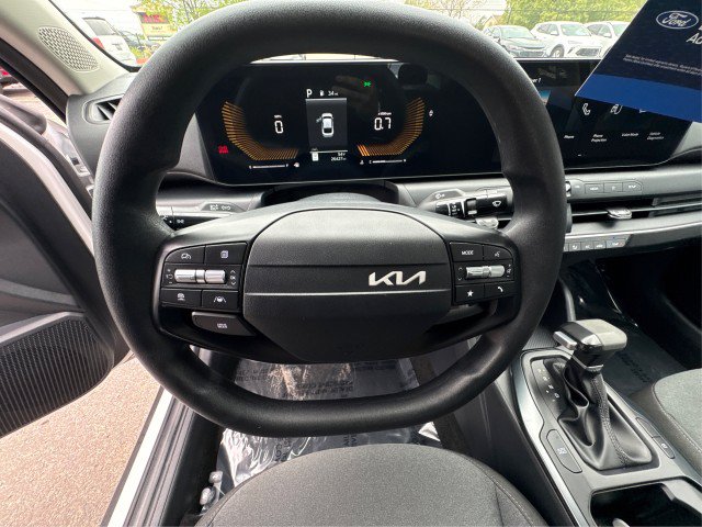Used 2025 Kia K4 FWD image 15