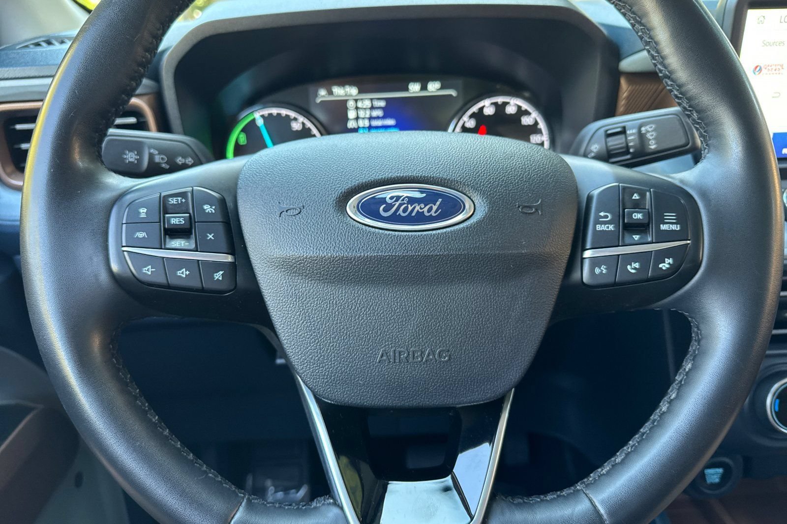 Certified 2024 Ford Maverick Lariat FWD image 24