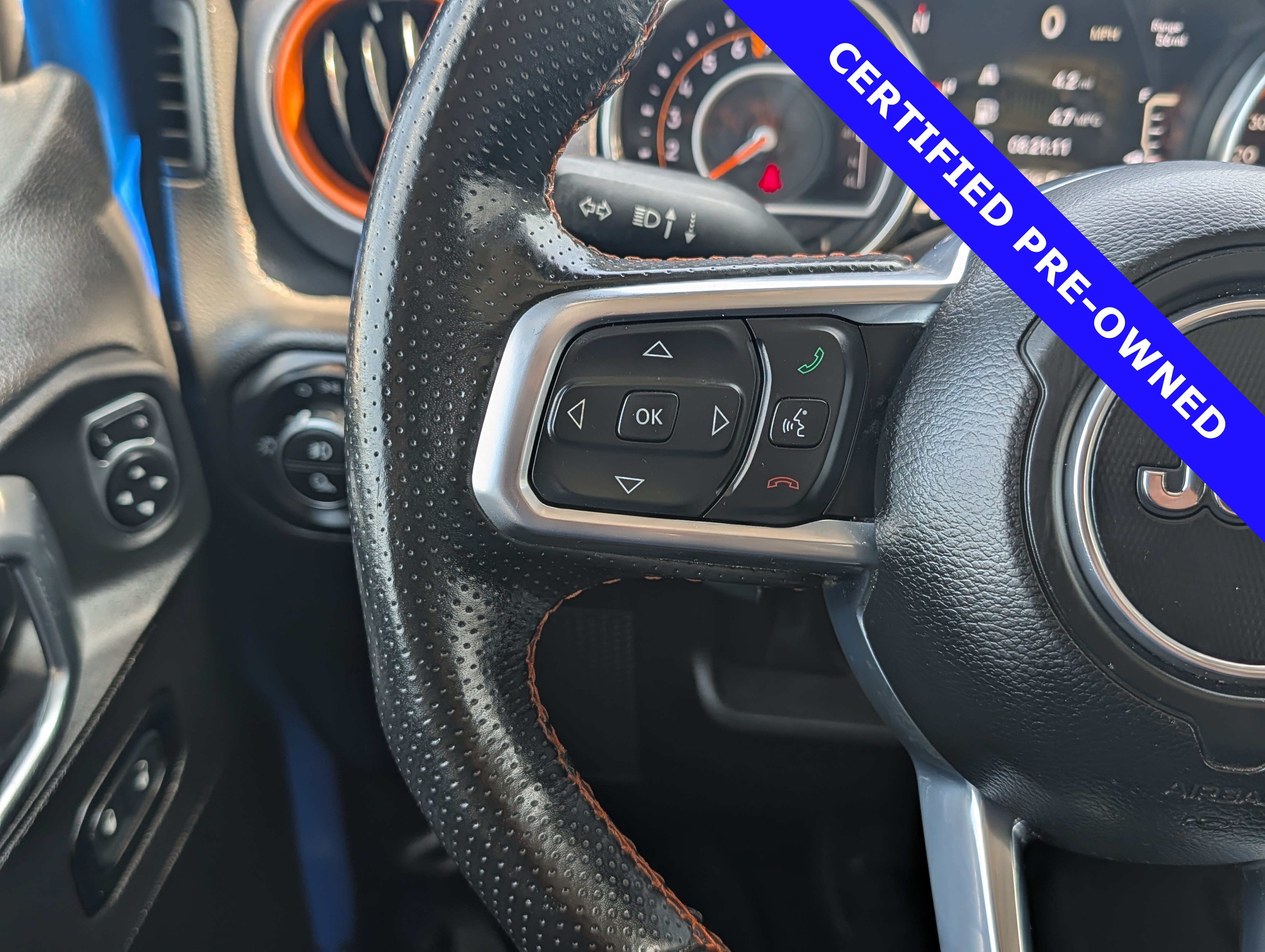 Used 2023 Jeep Gladiator Mojave w/ Cold Weather Group AWD/4WD image 26