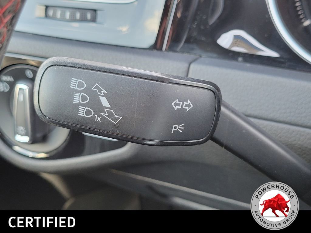 Used 2018 Volkswagen GTI SE FWD image 31