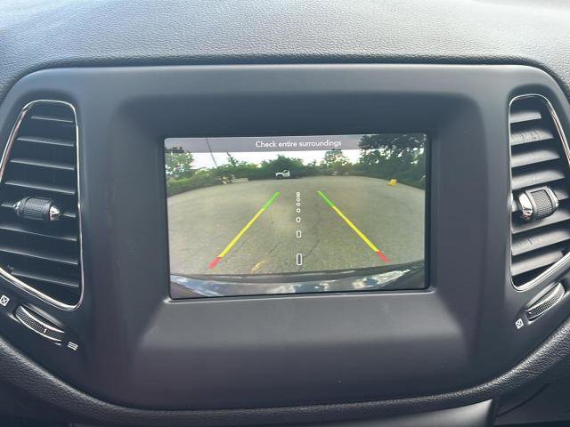 Used 2020 Jeep Compass Latitude image 16