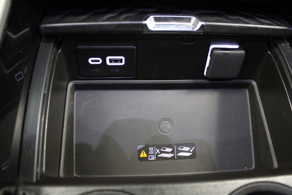 Used 2024 GMC Yukon Denali AWD/4WD image 31