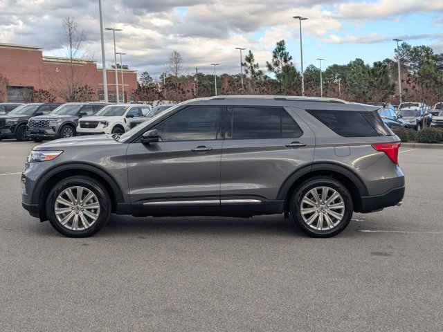 Certified 2022 Ford Explorer Limited w/ Limited Technology Package image 2