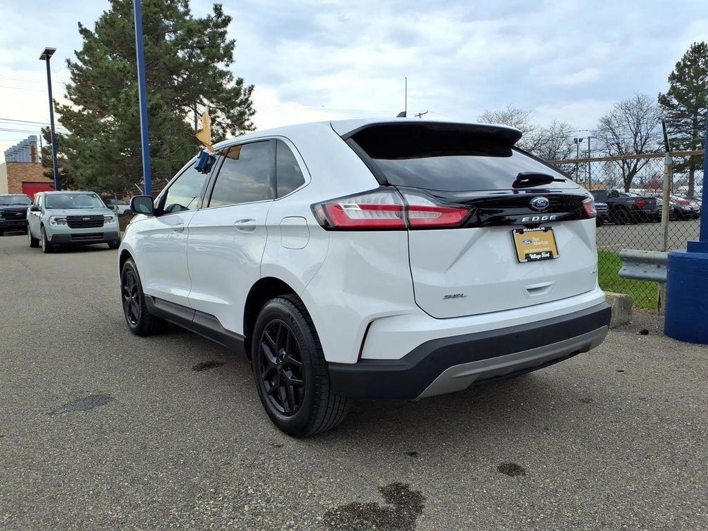 Certified 2023 Ford Edge SEL w/ Convenience Package AWD/4WD image 4