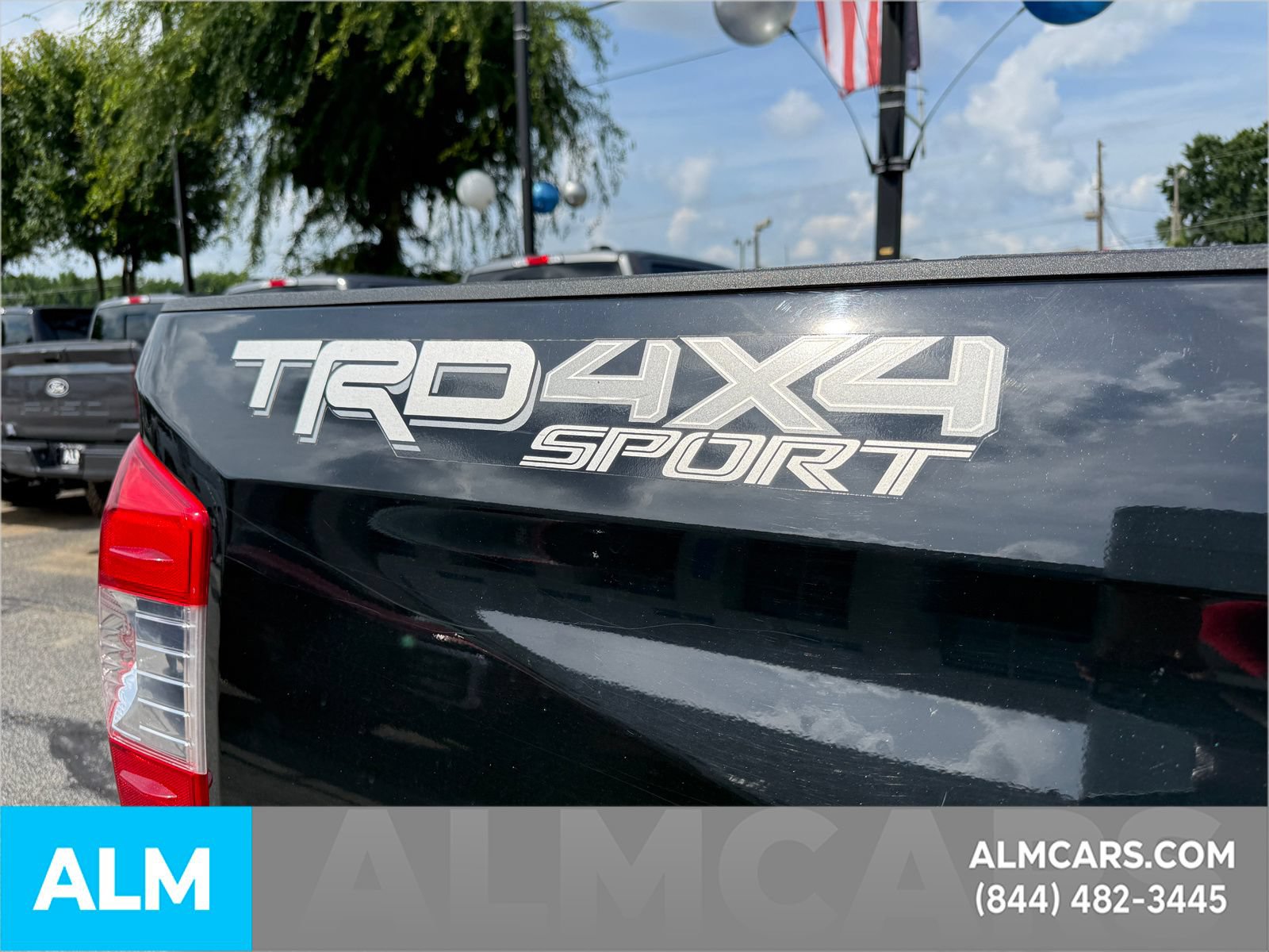 Used 2019 Toyota Tundra SR5 w/ TRD Sport Package AWD/4WD image 8