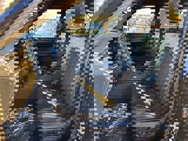 Used 2023 Jeep Grand Cherokee L Laredo image 3