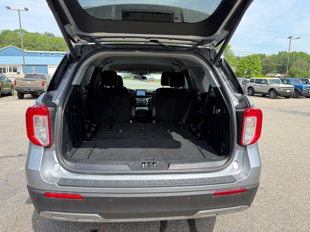 Certified 2022 Ford Explorer XLT w/ Equipment Group 202A AWD/4WD image 28