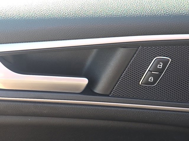Certified 2021 Ford Edge ST-Line FWD image 23